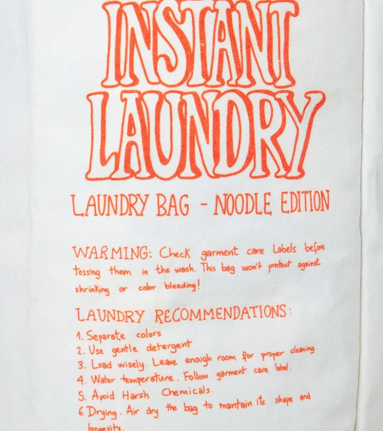 Bac à linge nouilles instantanées