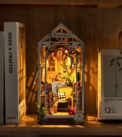 Kit DIY maison miniature en serre-livre - Garden House