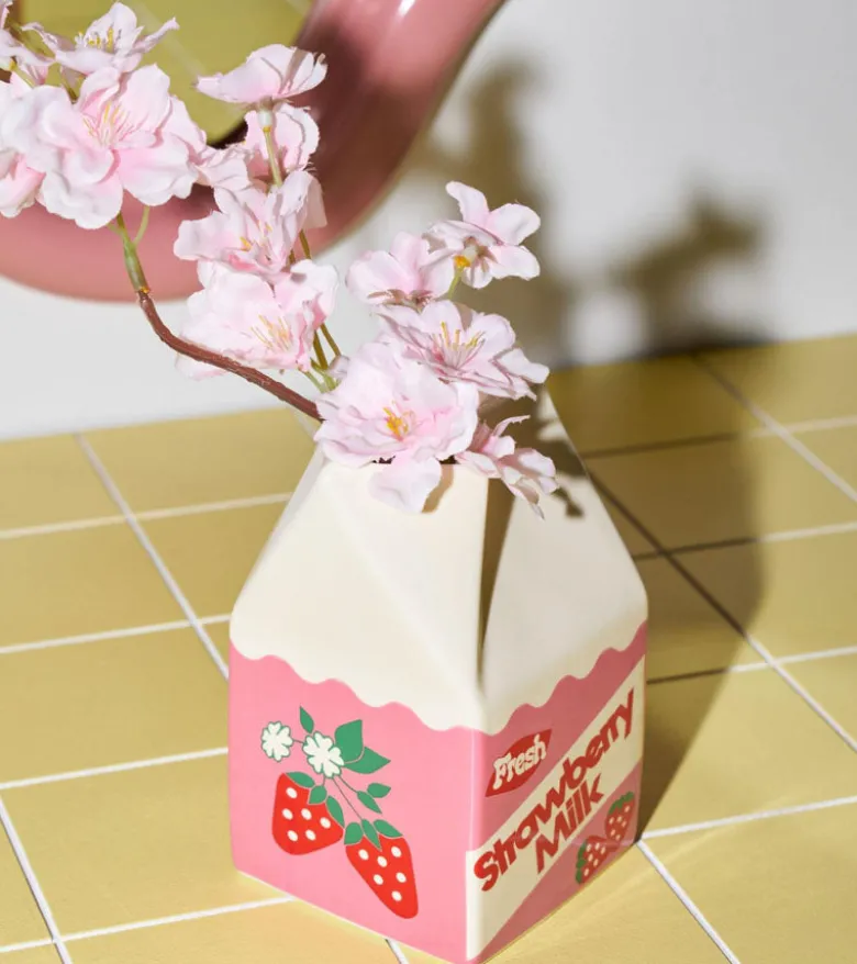 Vase brique de lait à la fraise